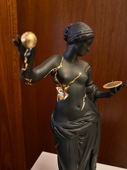 VENUS DE ARLES “Carbon”